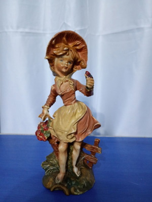 Decorative figurine like new, height 22 cm