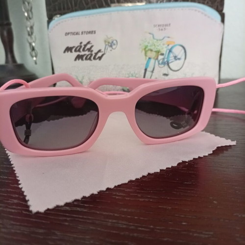 Mati Mati Sunglasses new, pink bubblegum color with case and cleaning cloth