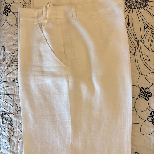Linen suit Raxevsky like new, size Small, white