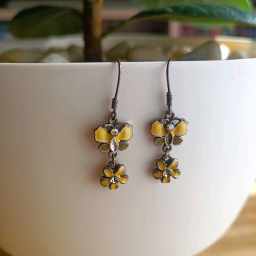 Spring earrings like new, yellow