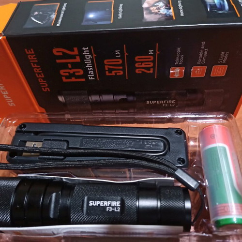 Led flashlight 570LM new with beam adjustment and 5 modes