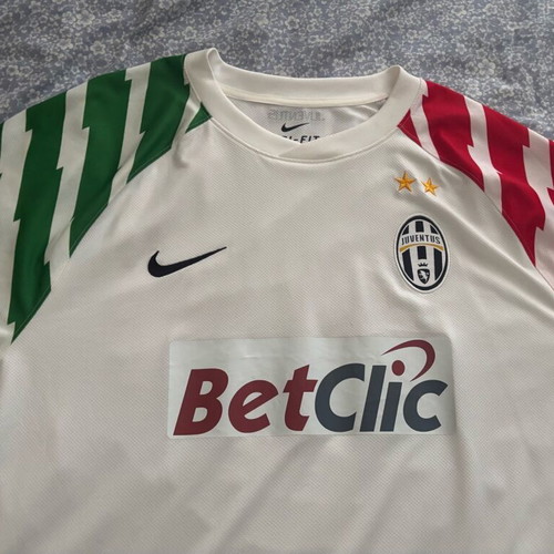 Juventus goalkeeper jersey like new, authentic
