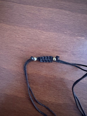 Hand bracelet like new, multicolored