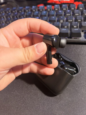 Razer Hammerhead True Wireless 2nd Gen σαν καινούργιο με ANC και RGB