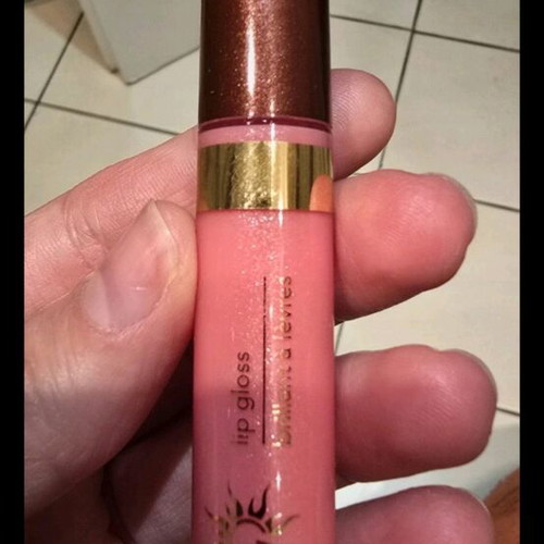 Avon Glow Lip Gloss new
