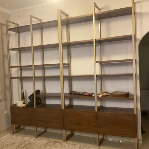 Living room unit made of walnut wood and metal frame like new