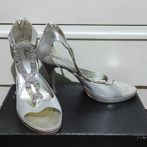 Silver sandals like new, size 39