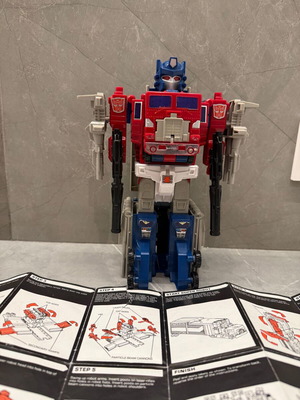 Transformers Optimus Prime G1 μεταχειρισμένο, πλήρες σετ με trailer και αξεσουάρ