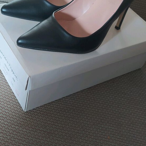 Alessandra Paggioti leather pumps size 38 black new