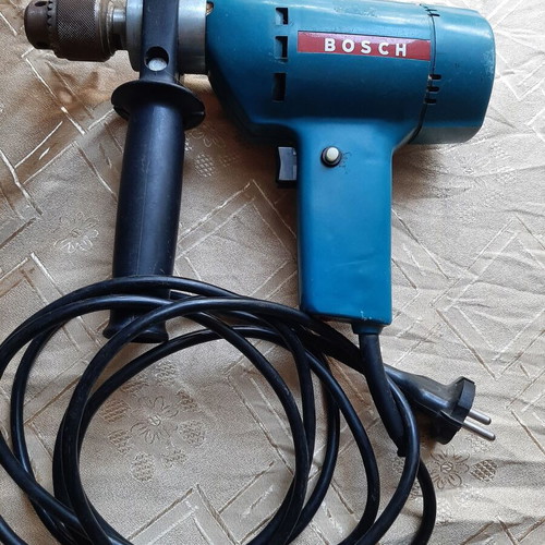 Bosch drill used, metal gears, keyless chuck