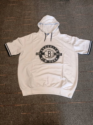DeFacto short-sleeve hoodie used, size Medium, white
