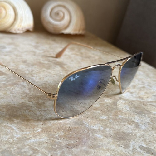 Ray-Ban Aviator Large Metal RB3025 001/3F 62 sunglasses like new, gold