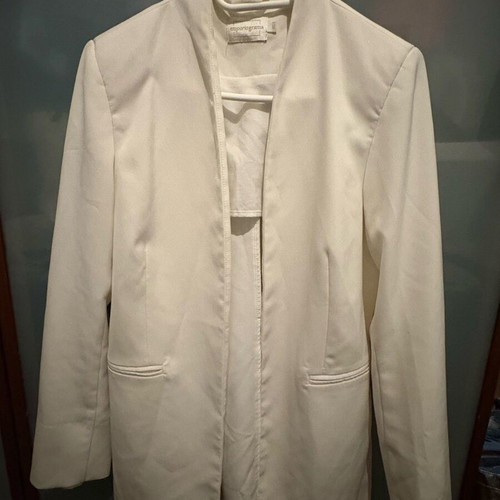 White jacket like new with shoulder pads, no pockets, belt, size M