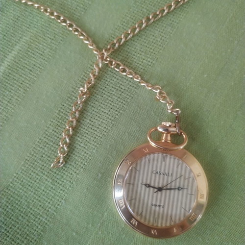 Cassali Quartz pocket watch with chain like new