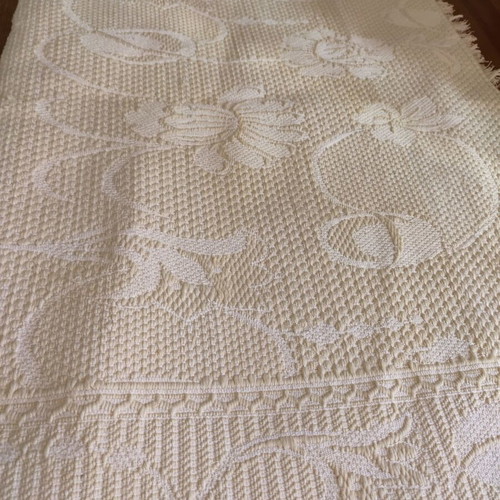 New Vintage Cotton Blanket with Relief (1.75 x 2.25)