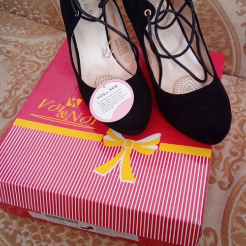 Voi Noi Suede Black Pumps Size 38 New With Ankle Tie