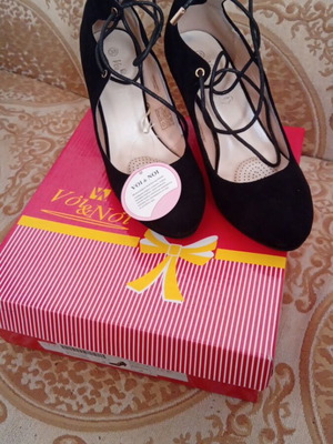 Voi Noi Suede Black Pumps Size 38 New With Ankle Tie