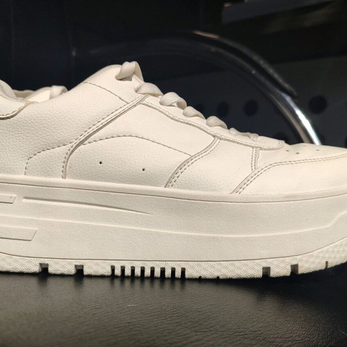 Bershka white athletic shoes like new, size 40