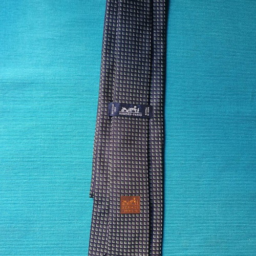 Hermès vintage tie in dark blue, like new
