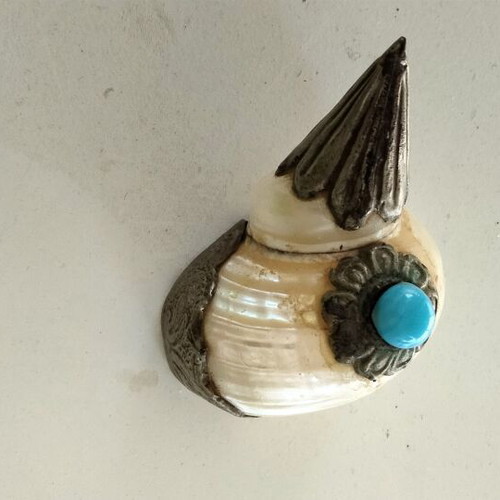 Vintage Tibetan Ritual Shell 7cm with Turquoise and Civet, like new