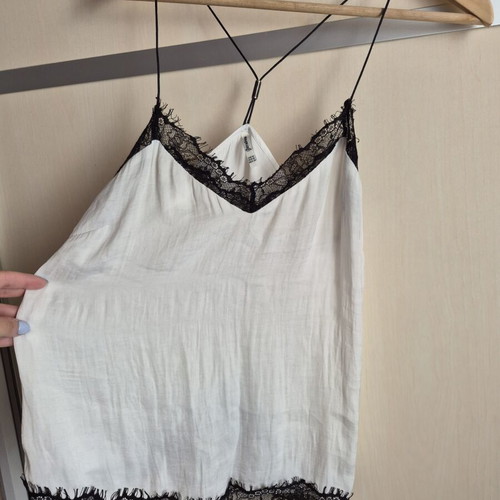 Stradivarius Satin Cami Top used, white with black lace, size M