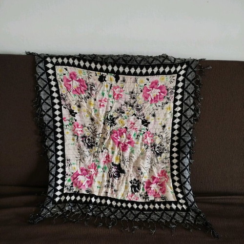 Square scarf used like new, multicolored 50x50