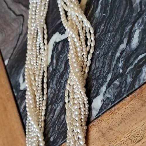 Pearl necklace new, over 40 years old