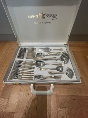 Soligen Germany 18/10 cutlery set like new, 70 pieces