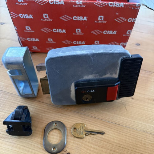 Cisa electric lock heavy-duty used with one key 12 V