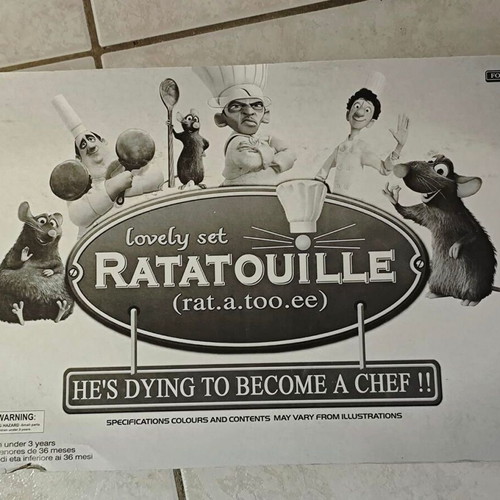 Ratatouille Disney figure set like new, collectible