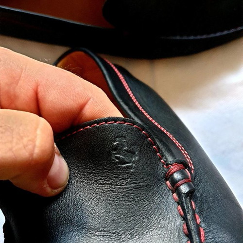 TOD'S FERRARI LOAFERS like new