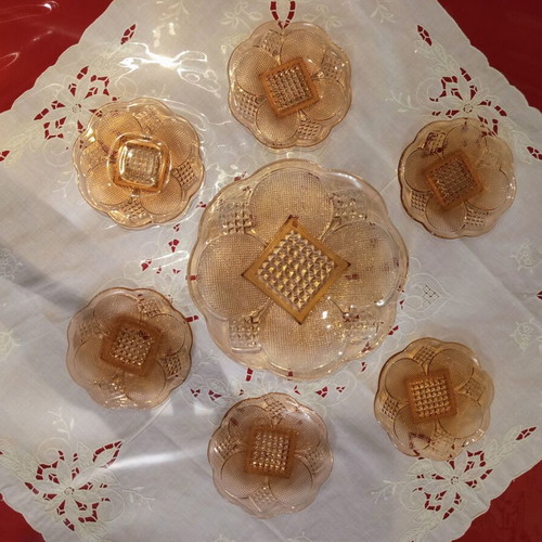 Dessert Serving Set 7 Pieces vintage beige glass scalloped edge