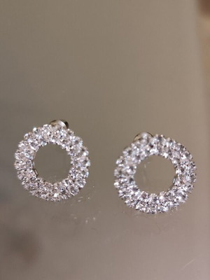 Silver earrings new with small zircons