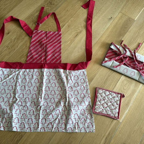 Set of bread basket apron and potholder like new with Christmas design