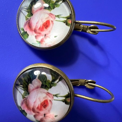 Earrings with roses new, pink and green