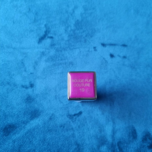 YSL Rouge Pur Couture κραγιόν μεταχειρισμένο N.19
