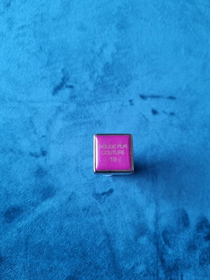 YSL Rouge Pur Couture κραγιόν μεταχειρισμένο N.19