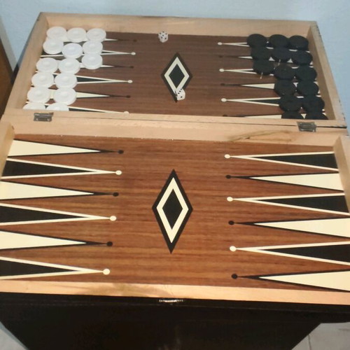 Wooden 2-in-1 board game used, chess and backgammon in case