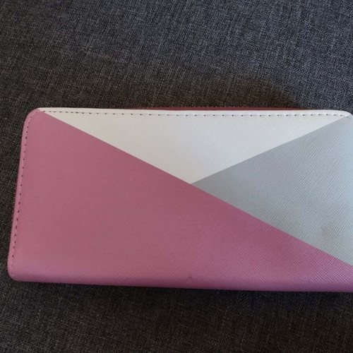Wallet new with pink, gray and white colors