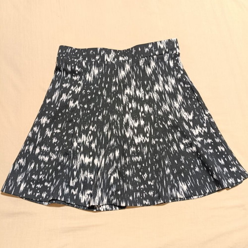 H&M skirt like new, black and white, size M 38 10