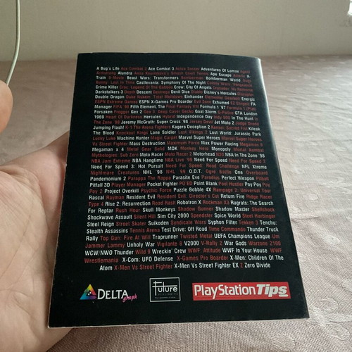 PlayStation 1 Strategy Guide like new