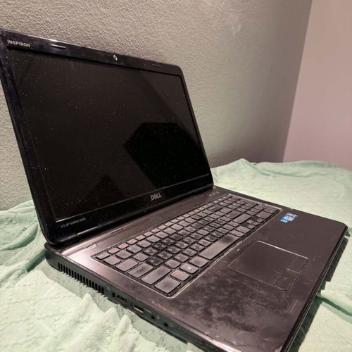 Dell Inspiron 17R N7110 laptop used with SSD 256GB and 8GB RAM