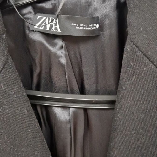 Zara wool black coat straight fit like new