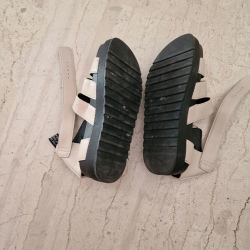 JK London beige platform sandals, size 38