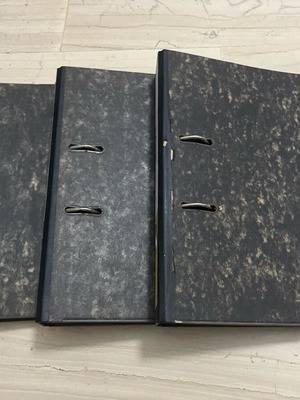 File binders like new, pack of 3
