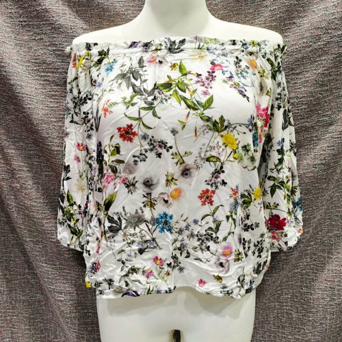 Stradivarius summer blouse 100% viscose like new, multicolor, size S-M