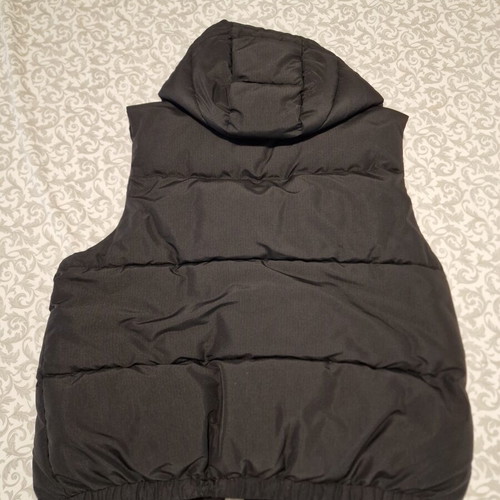 Sleeveless jacket Zara like new, size L, black