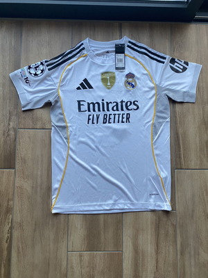 Real Madrid Jersey Carvajal καινούργιο με ετικέτες και τσάντα