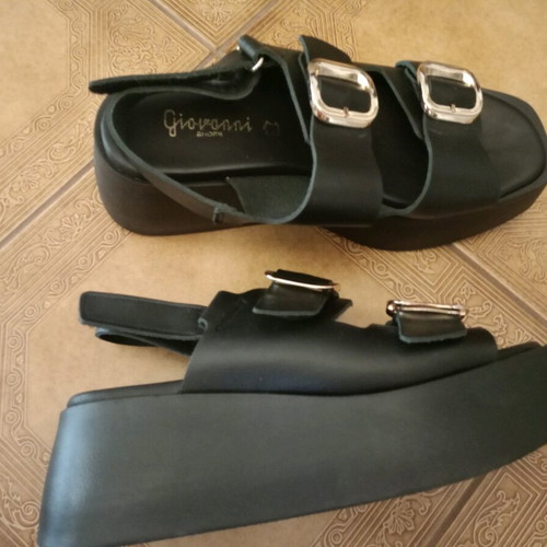 Platform sandals like new, size 39, black