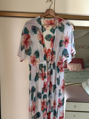 Kimono MSR new, printed, white and multicolor